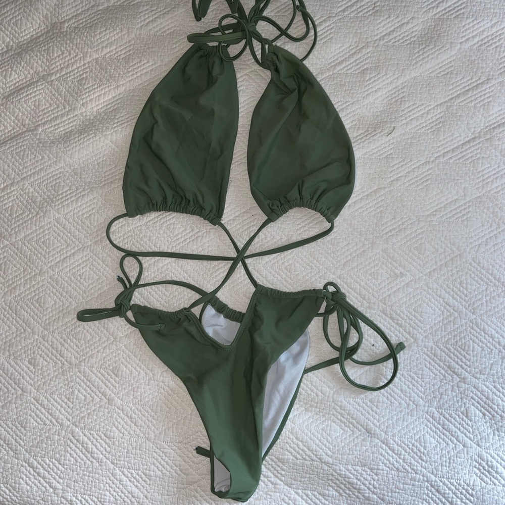 BRAND NEW cut out one piece swimsuit